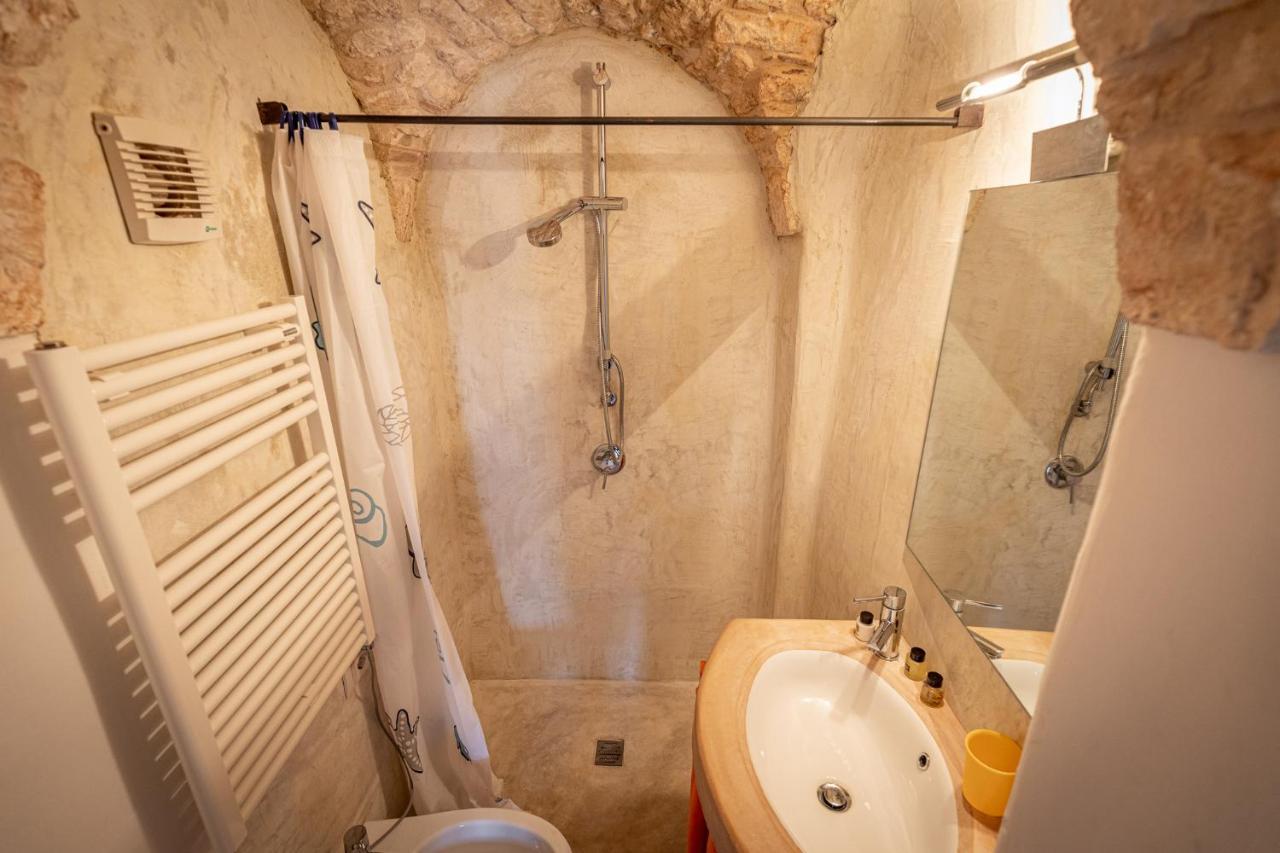 Vacation And Short Stay Suites & Apartments Ceglie - Celso Челие Месапика Екстериор снимка