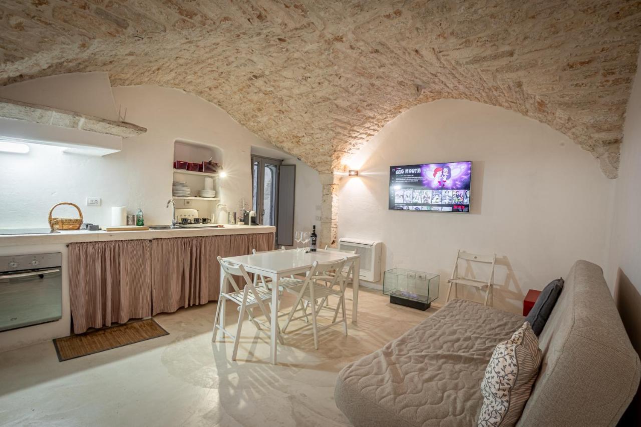 Vacation And Short Stay Suites & Apartments Ceglie - Celso Челие Месапика Екстериор снимка